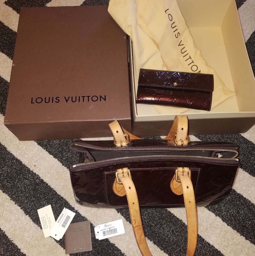 Louis Vuitton LV monogram Purse and Wallet